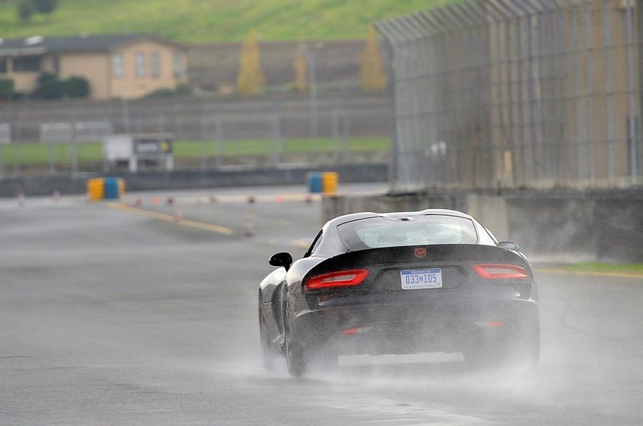  Dodge Viper SRT 2013 года  (фото 128 из 129)